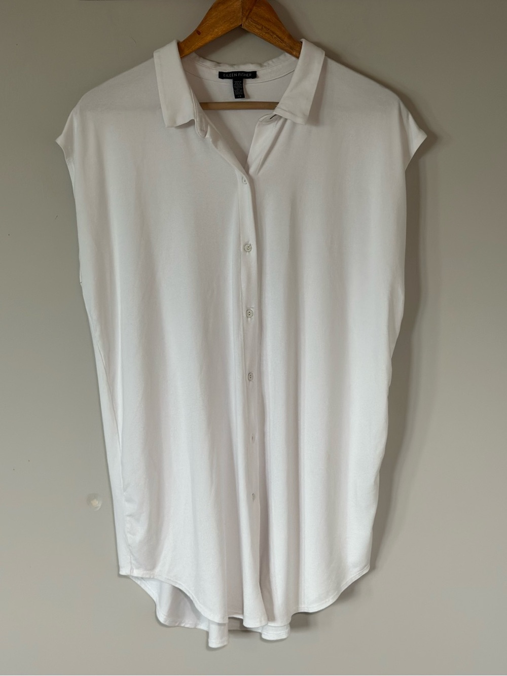 Eileen Fisher White Sleeveless Button-Down Tunic